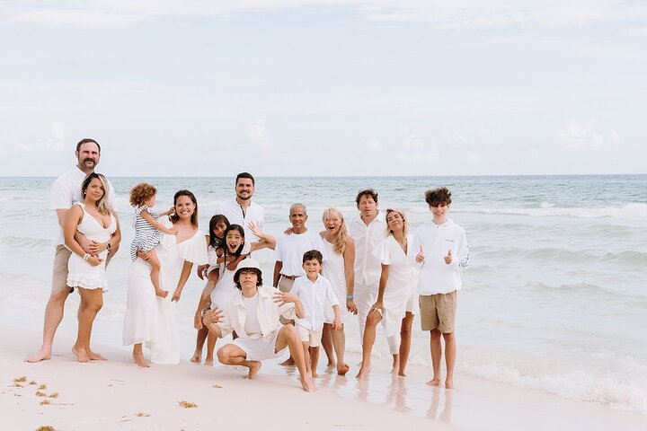 Private Vacation Photoshoot with Photographer in Turks & Caicos  - Photo 1 of 25